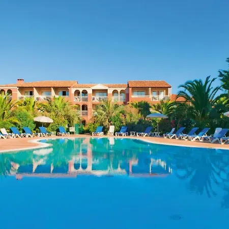 Resort Le Hameau De La Pinede S 4/5 *